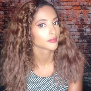 Meet your Posher, Devonne